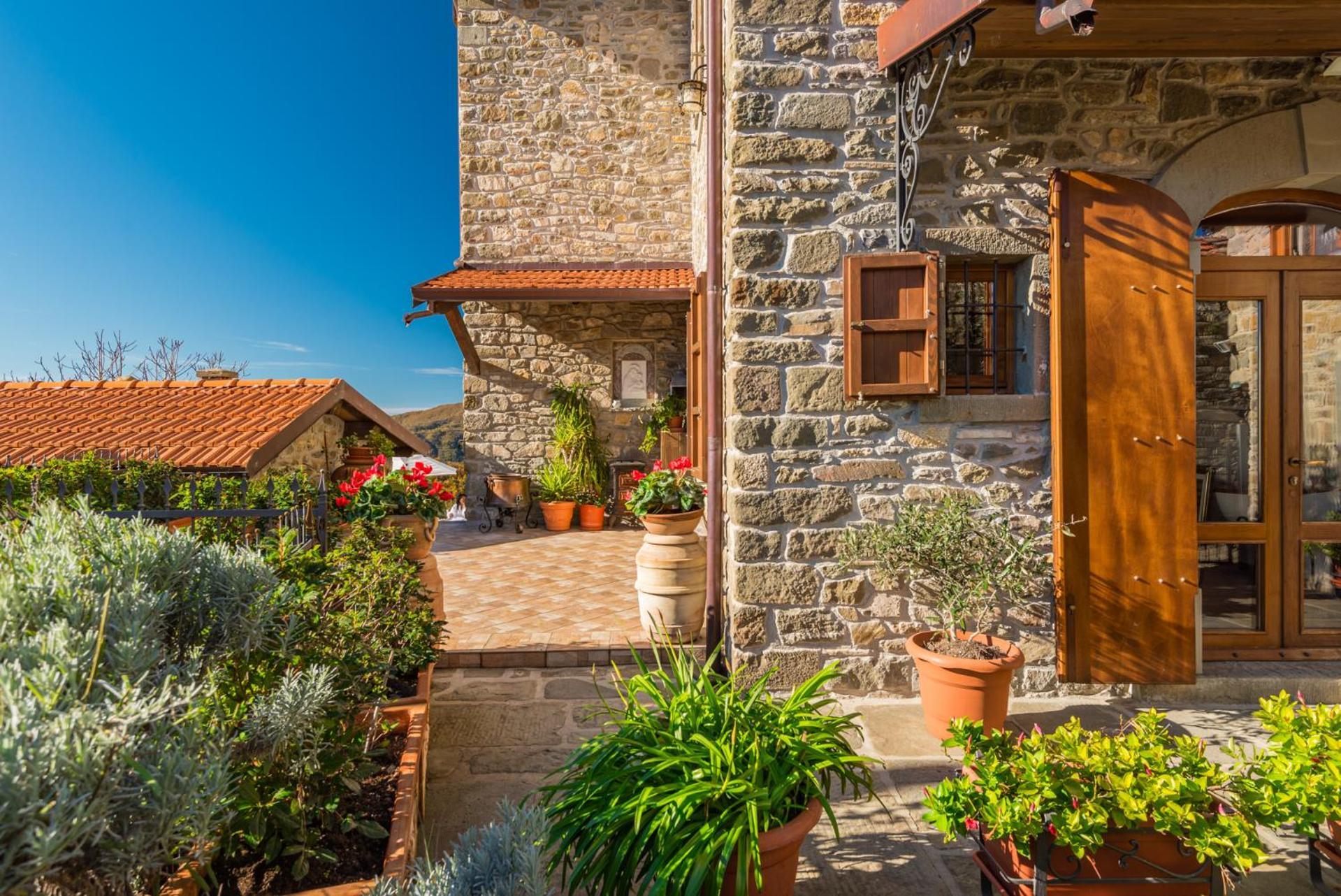 Vivi Luxury Country House Comano  Екстериор снимка