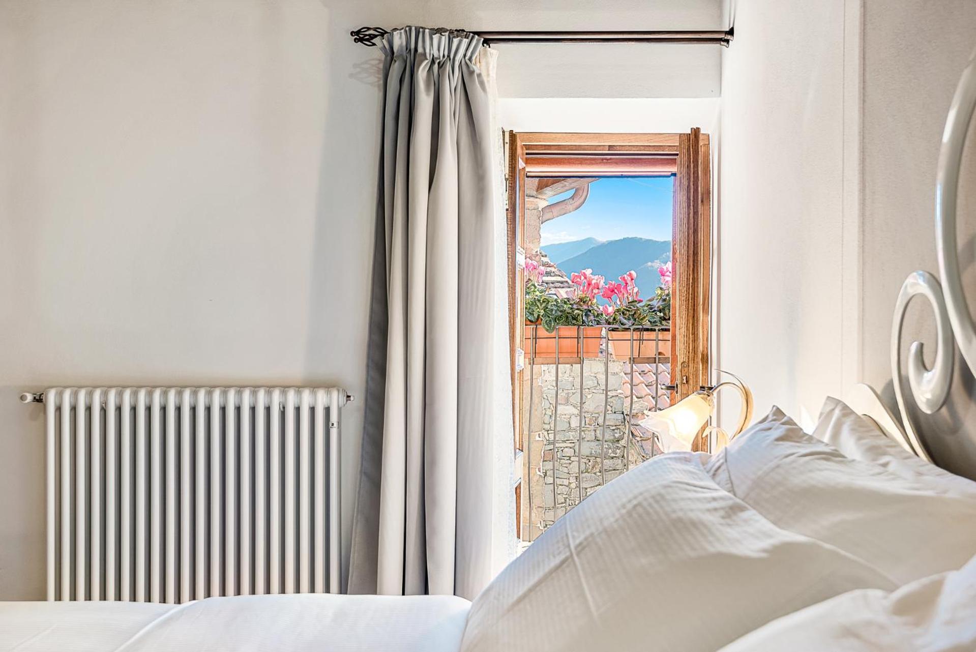 Vivi Luxury Country House Comano  Екстериор снимка